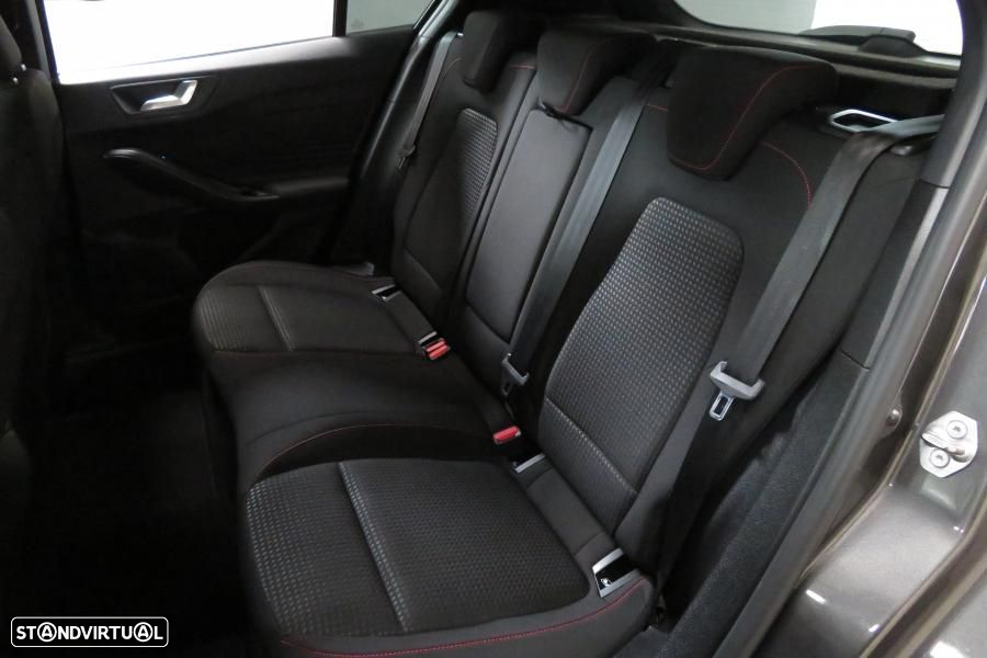 Ford Focus 1.0 EcoBoost MHEV ST-Line X - 22