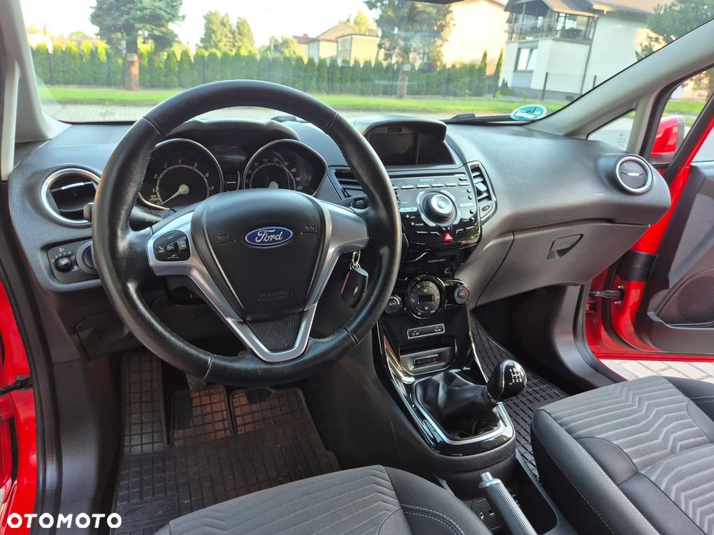 Ford Fiesta 1.0 EcoBoost STart-Stop Titanium - 31