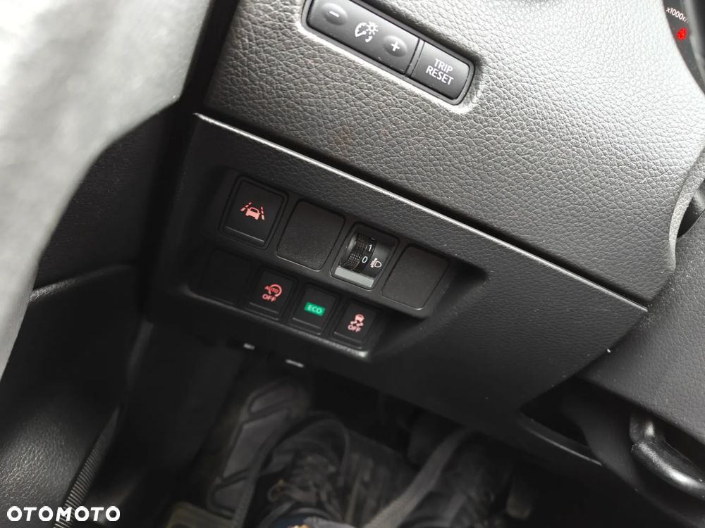 Nissan Qashqai 1.2 DIG-T Xtronic TEKNA - 19