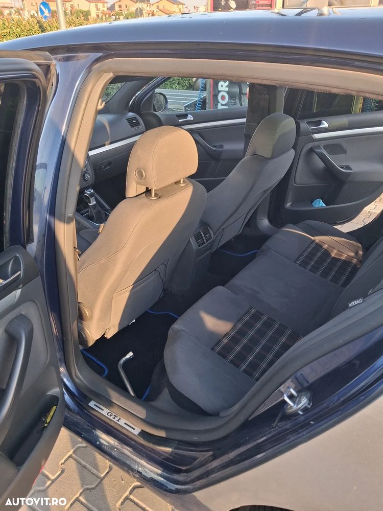 Volkswagen Golf 2.0 FSI GTI - 6