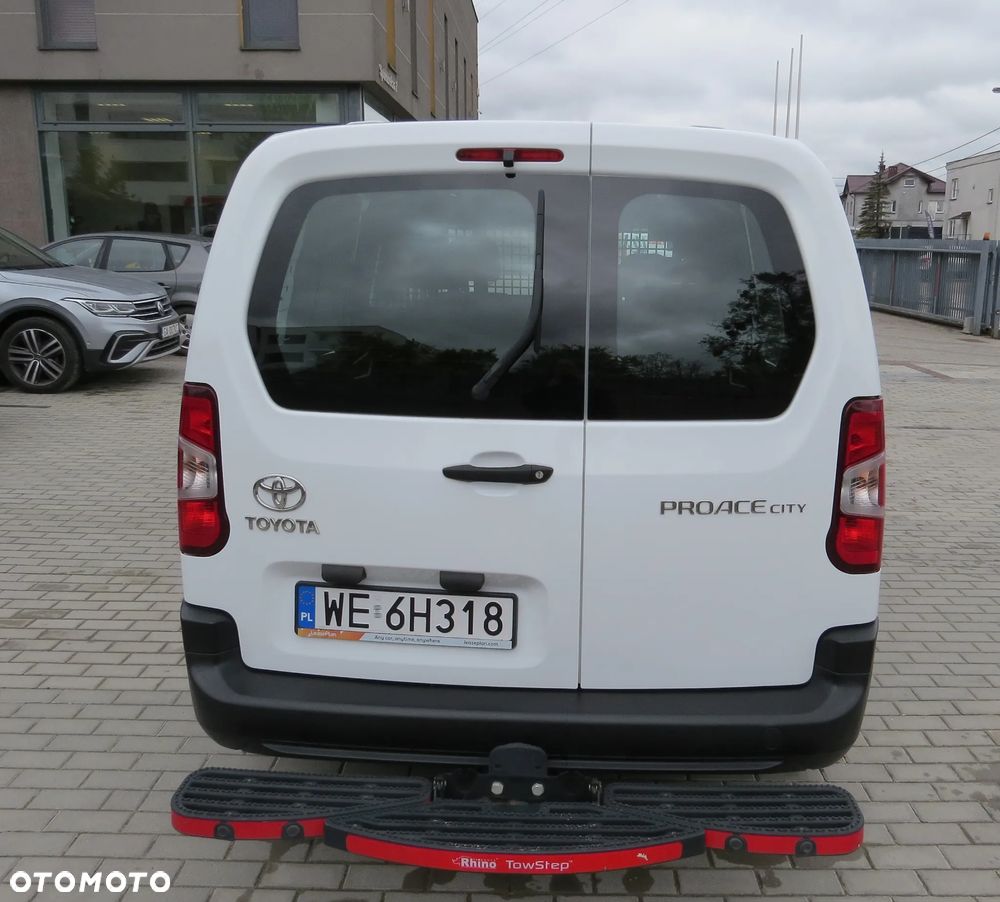 Toyota Proace City 1.2 D-4t 130km A/t Long Brygadówka - 6