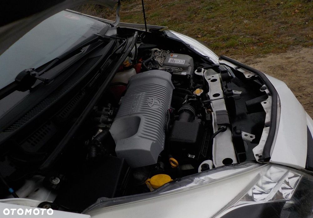 Toyota Yaris - 5