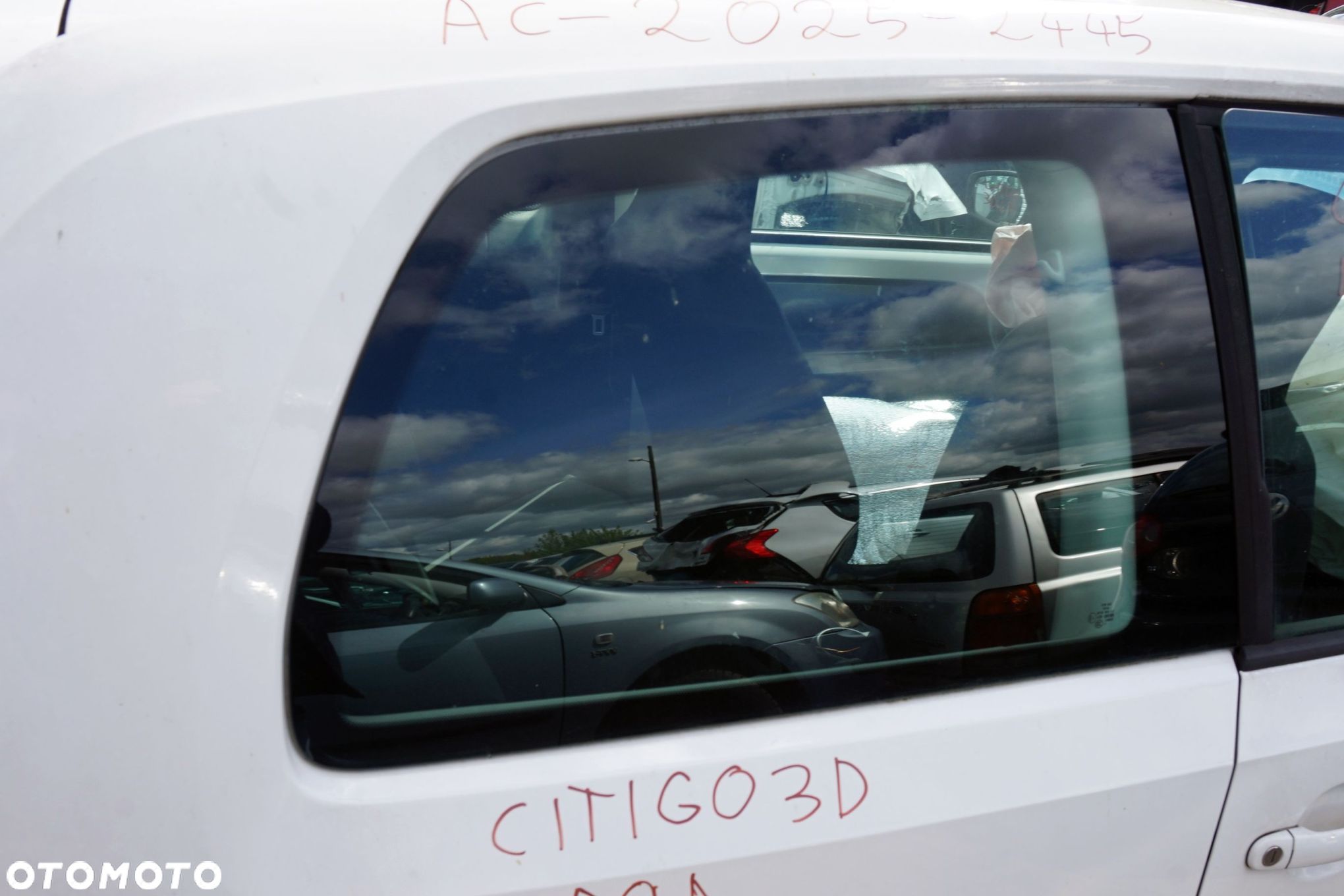 SZYBA KAROSERYJNA TYLNA PRAWA BOCZNA CITIGO NF1 3D HB 1ST845042K SKODA 2011-2019 - 1