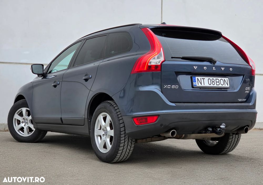 Volvo XC 60 D5 AWD Aut. Momentum - 3