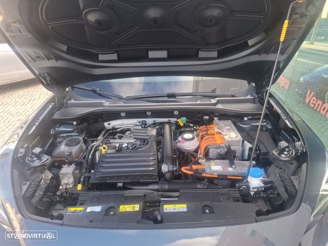 Cupra Formentor 1.4 e-Hybrid Sport DSG - 59
