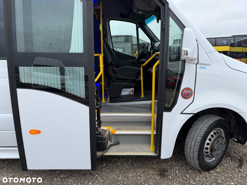 Mercedes-Benz Sprinter 517 - 13