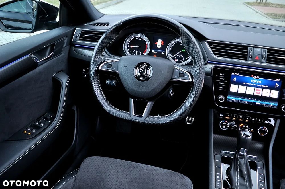 Skoda Superb 1.5 TSI DSG Sportline - 22