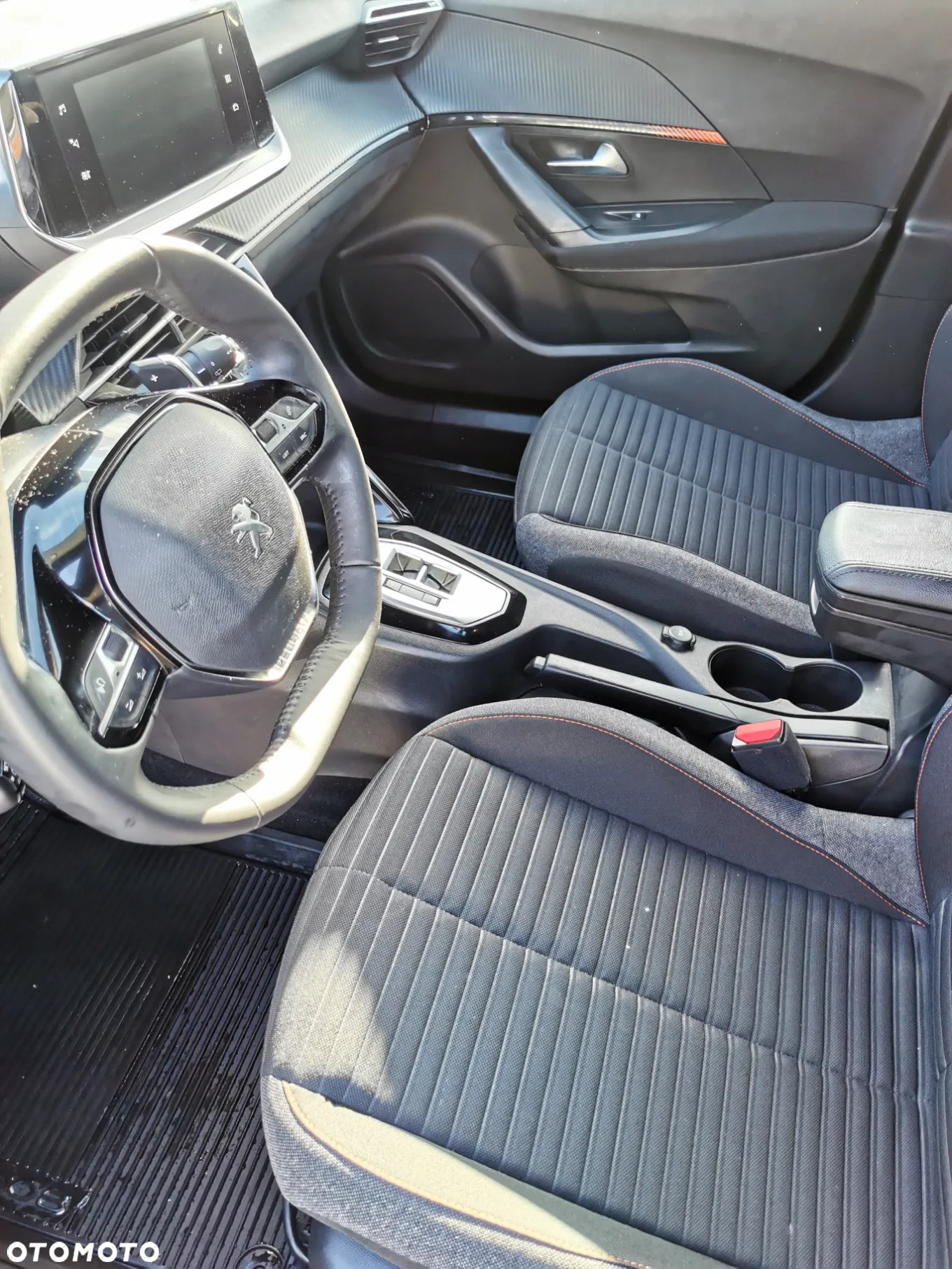 Peugeot 2008 1.2 PureTech Active Pack S&S EAT8 - 10
