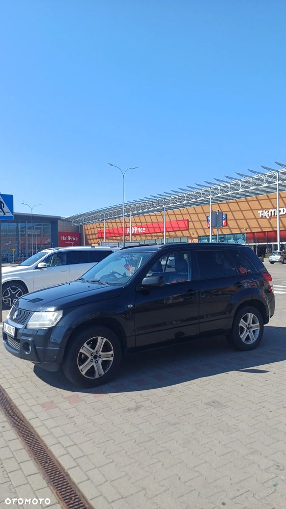 Suzuki Grand Vitara 2.0 - 11