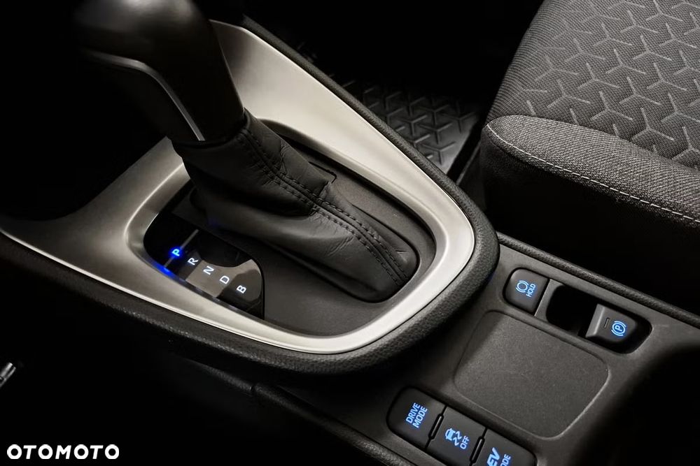 Toyota Yaris Cross Hybrid 1.5 Active - 12