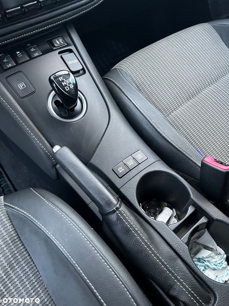 Toyota Auris - 25