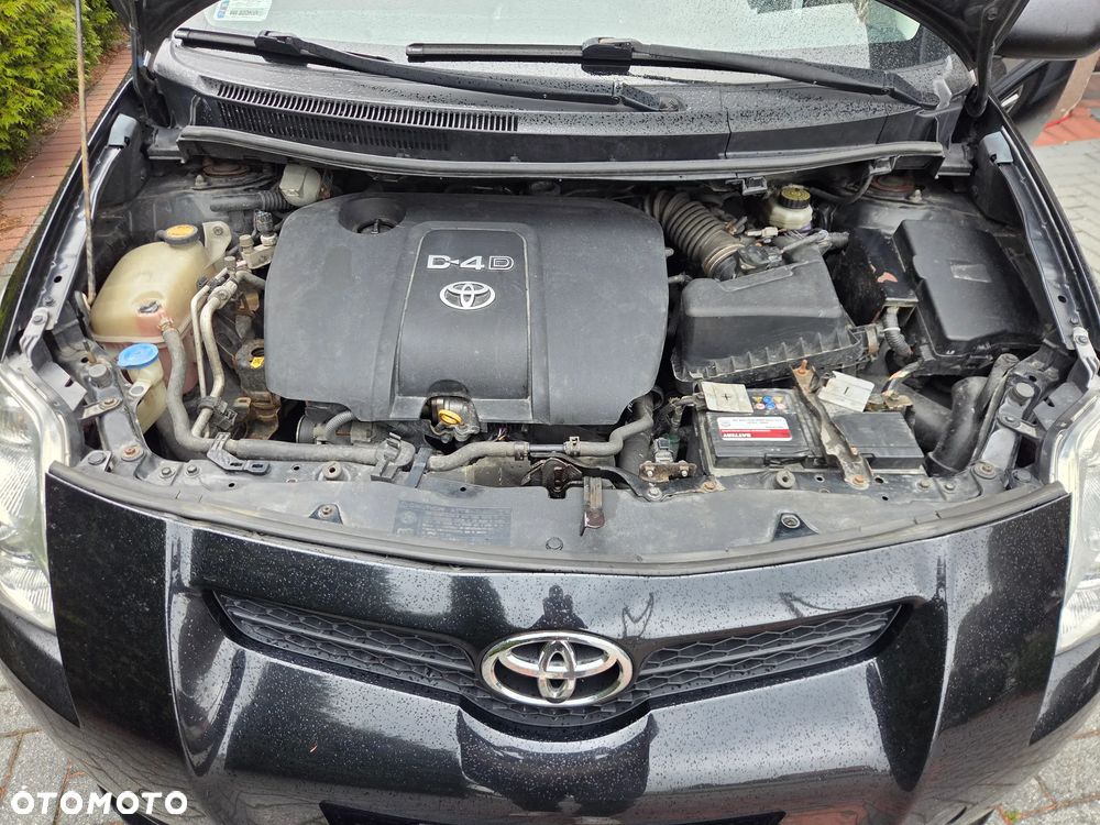 Toyota Auris 1.4 D-4D Terra - 29