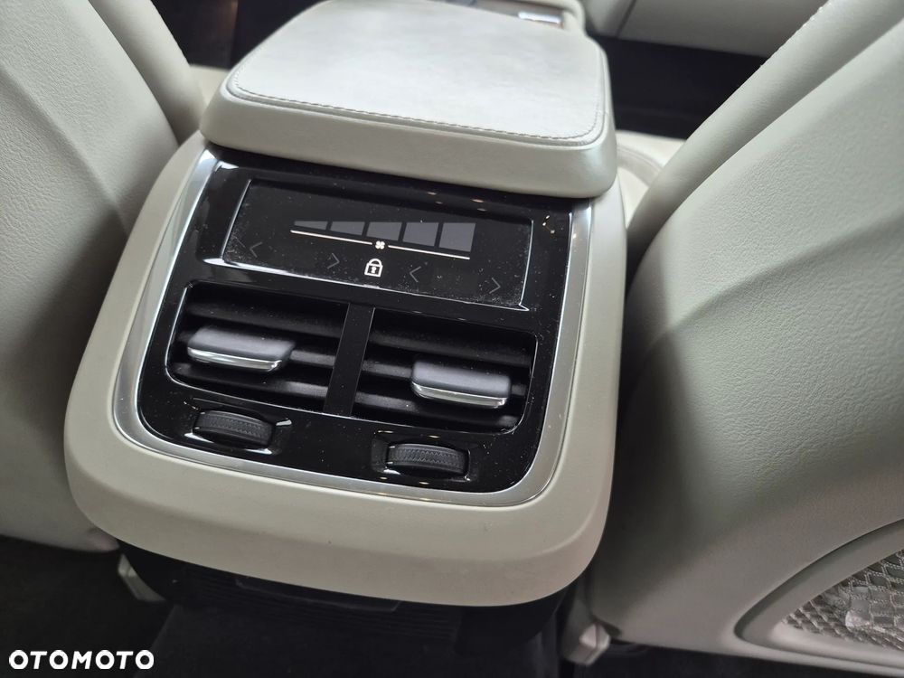 Volvo V90 D4 AWD Geartronic Inscription - 31