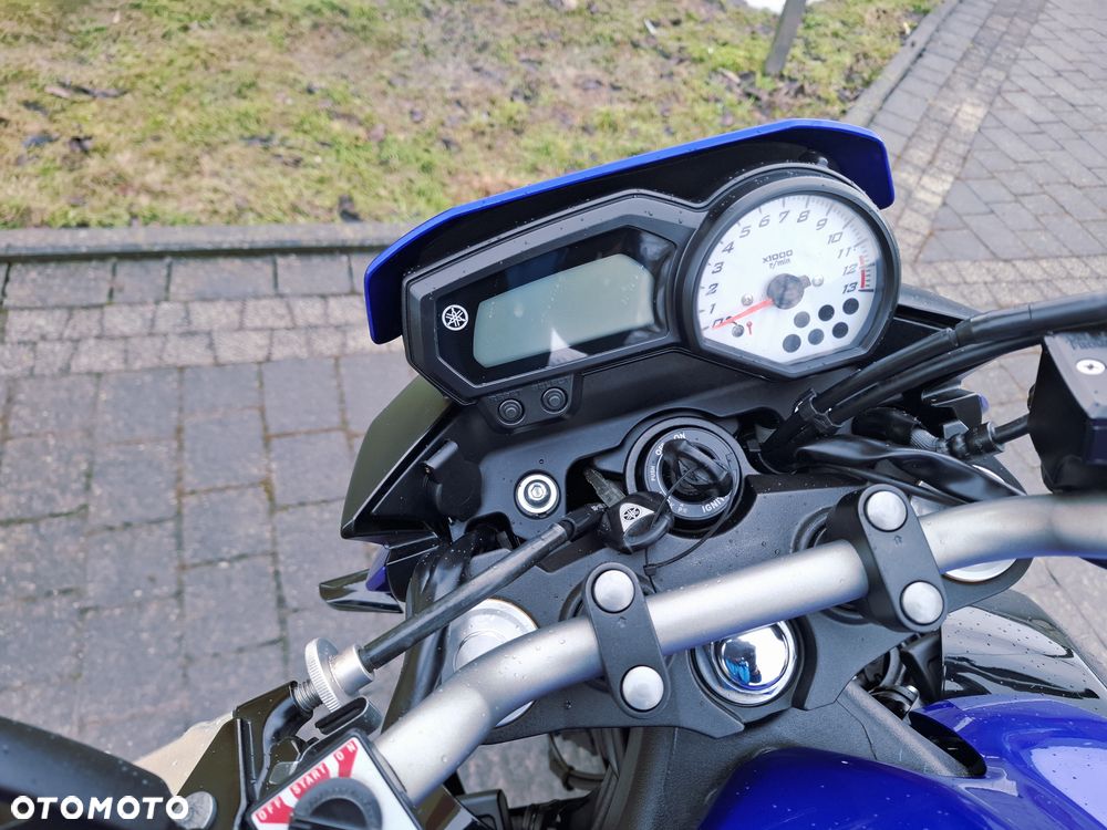 Yamaha FZ8 - 23