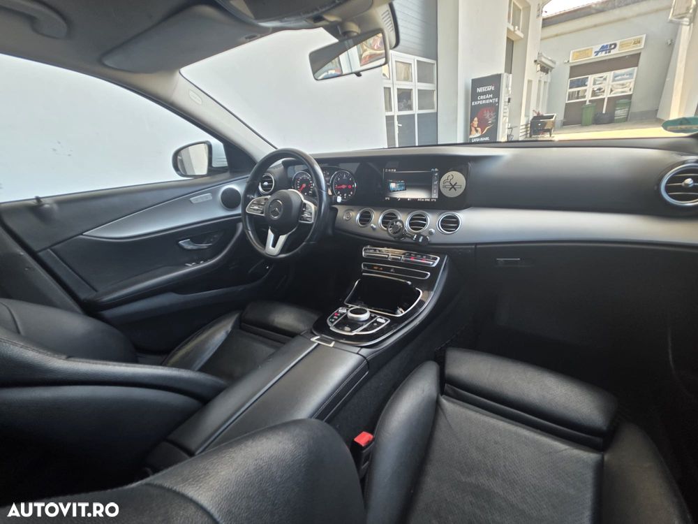 Mercedes-Benz E 220 d 4MATIC 9G-TRONIC - 8