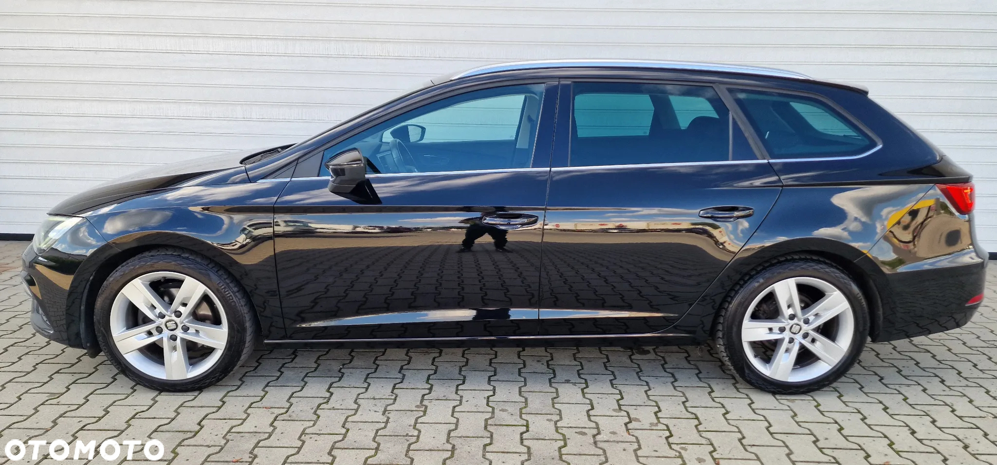 Seat Leon 1.5 eTSI ACT OPF DSG FR - 5
