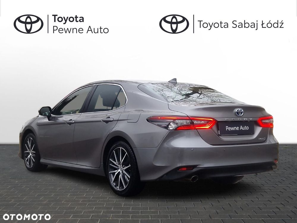 Toyota Camry - 3