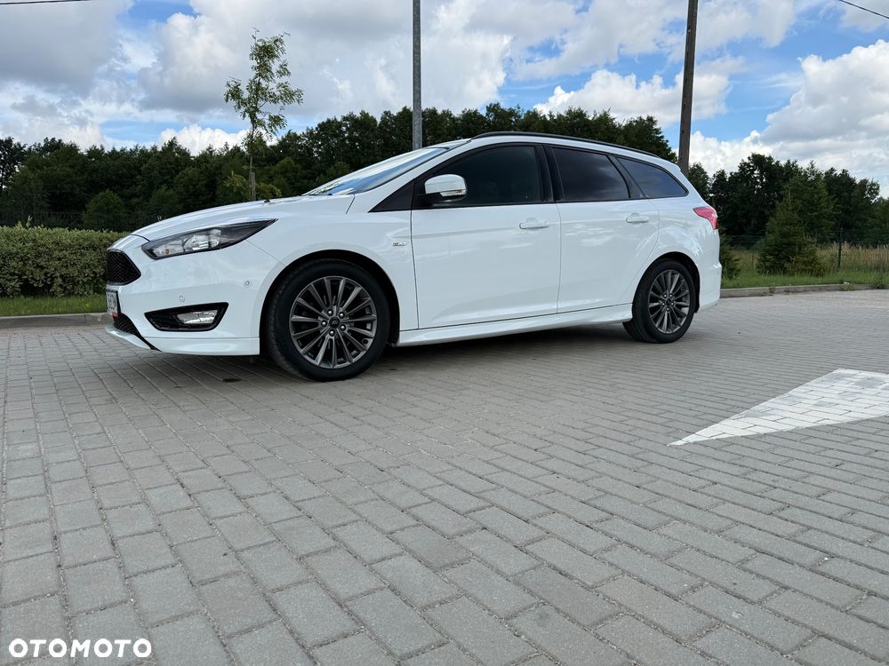 Ford Focus 1.0 EcoBoost Start-Stopp-System ST-LINE STYLE - 8