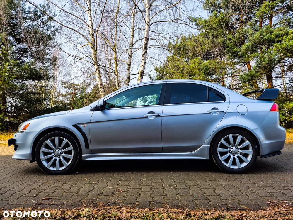 Mitsubishi Lancer 1.8 Intense - 13