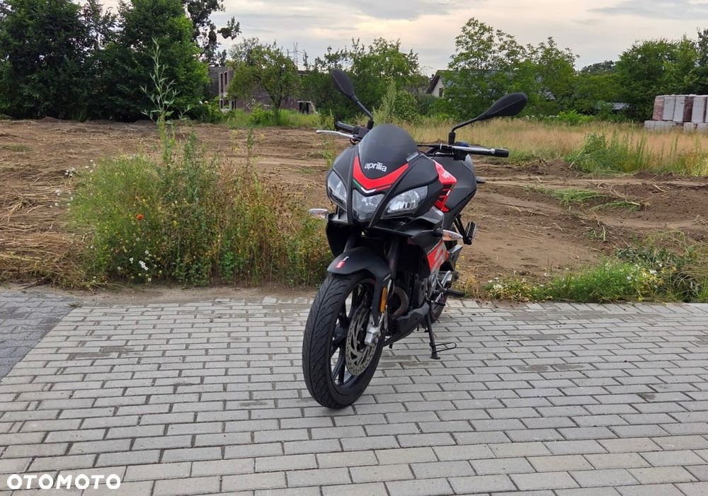 Aprilia Tuono - 14