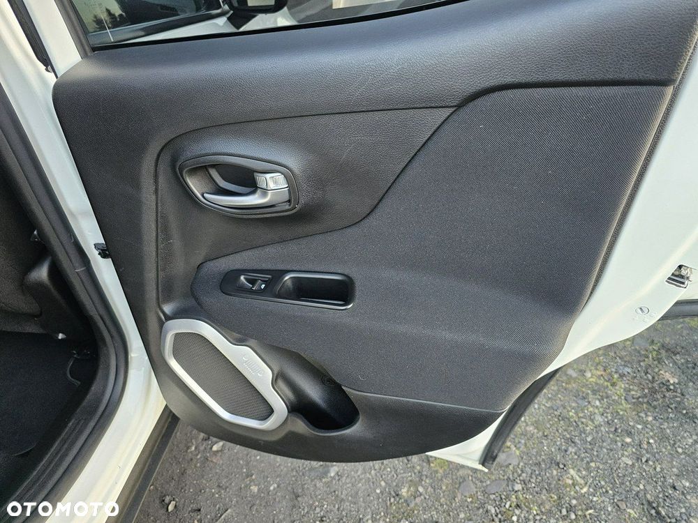 Jeep Renegade 1.4 MultiAir DSG Longitude - 18