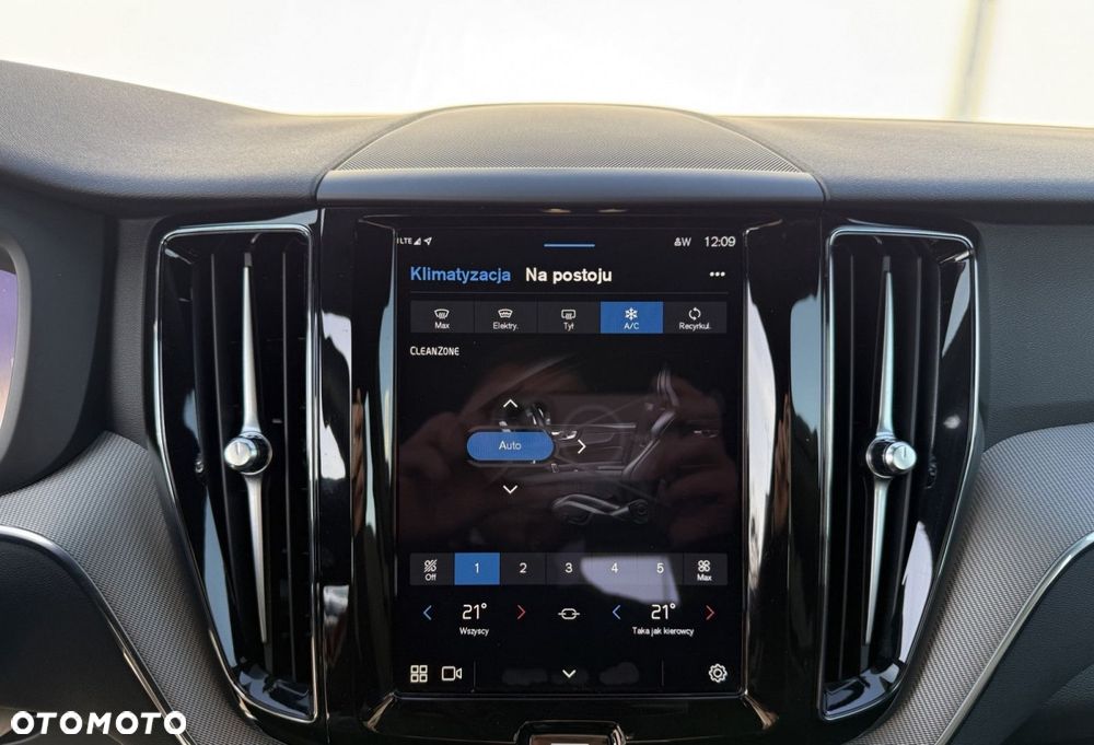 Volvo XC 60 - 21