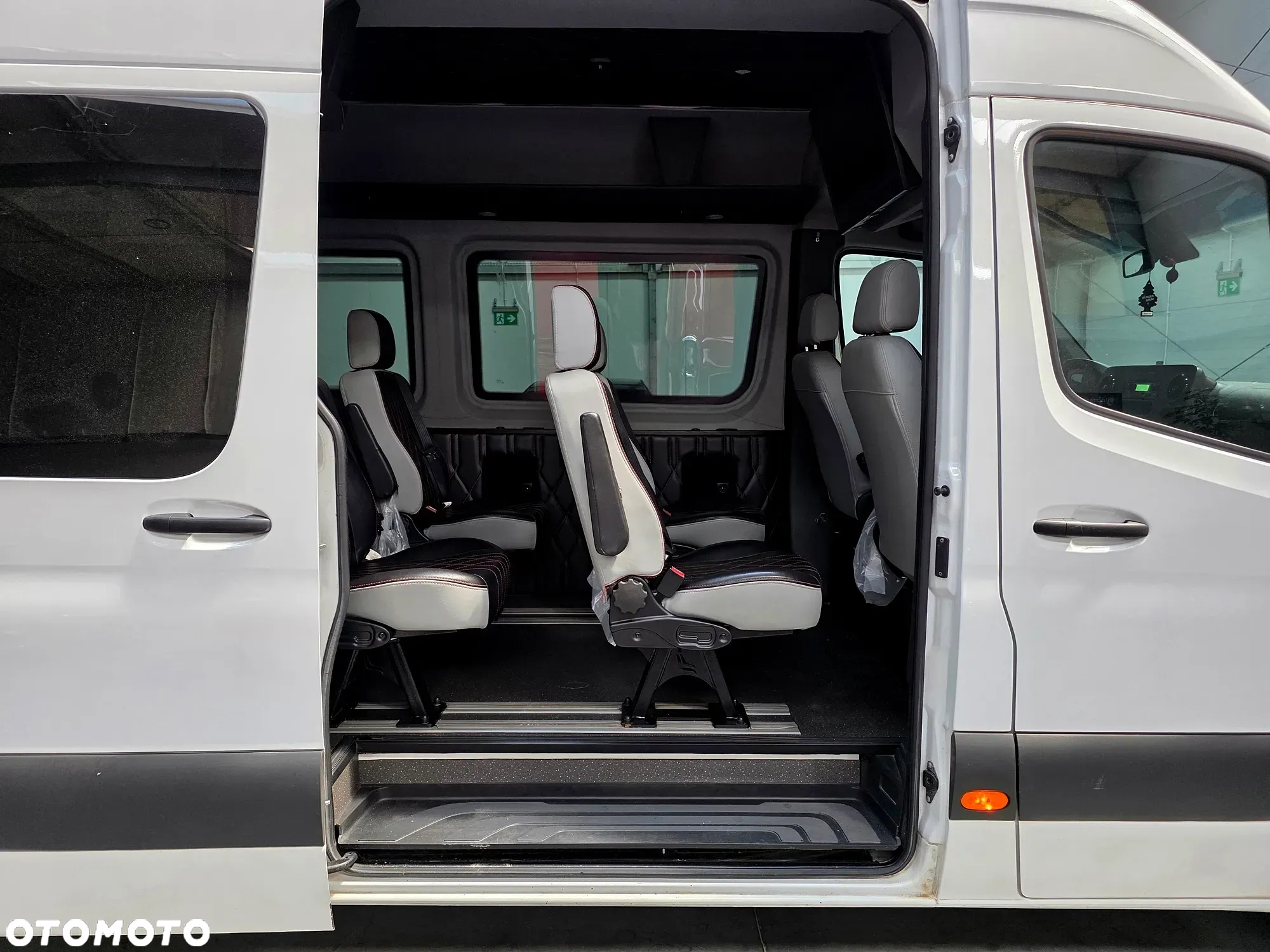 Mercedes-Benz SPRINTER 317CDI 9 OSÓB VIP - 21