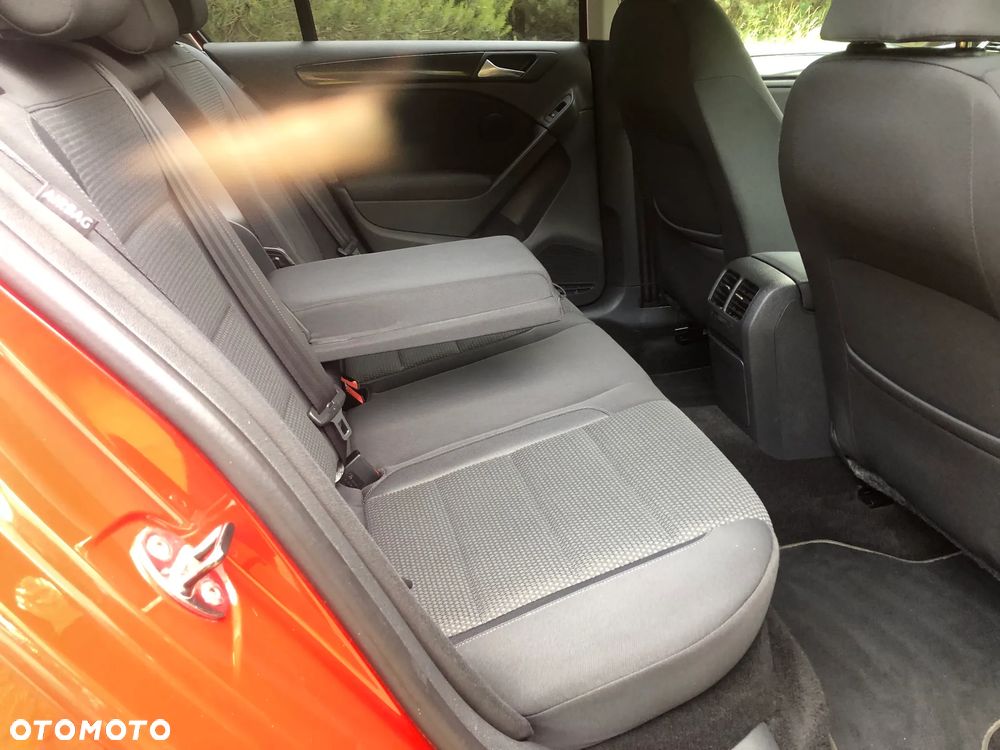 Volkswagen Golf 1.4 TSI United - 32