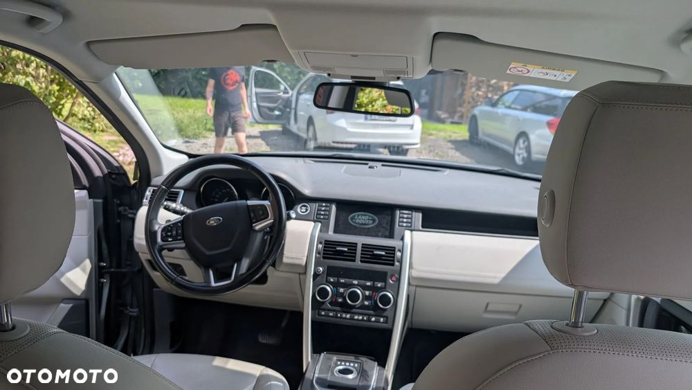 Land Rover Discovery Sport - 9