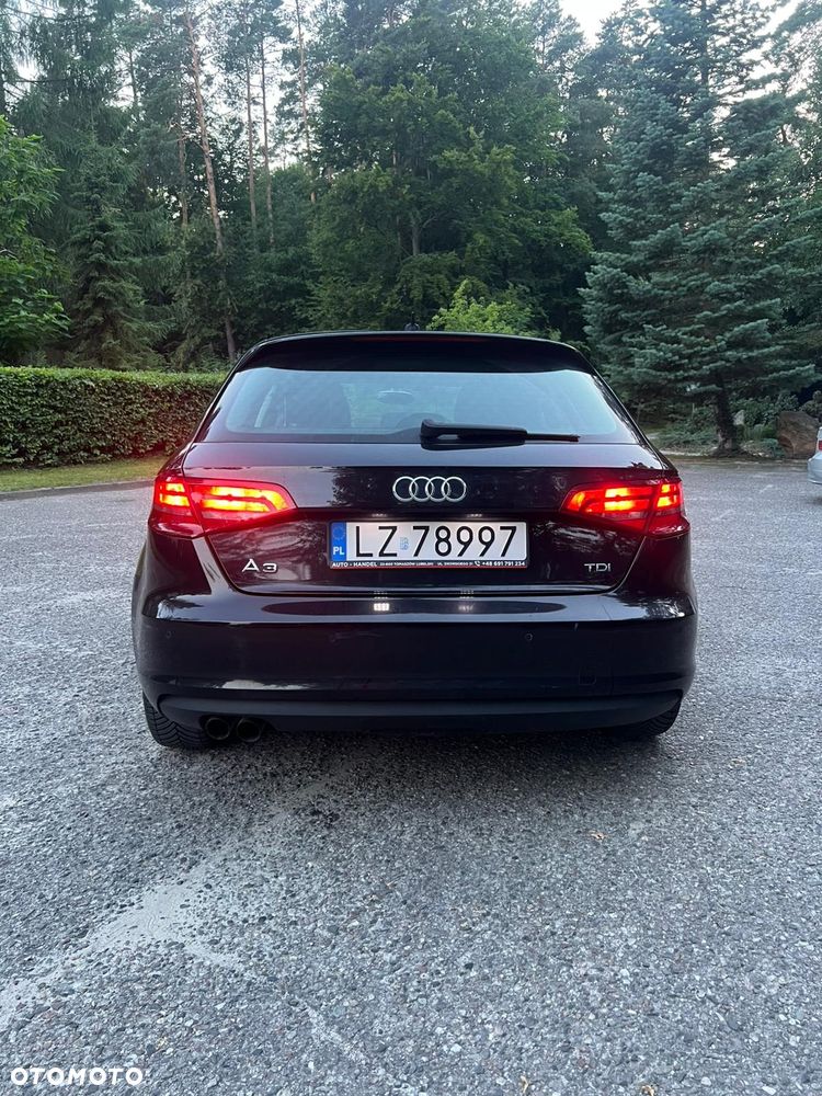 Audi A3 Sportback - 1