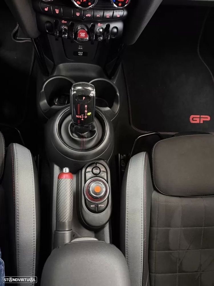 MINI 3 Portas John Cooper Works GP - 26