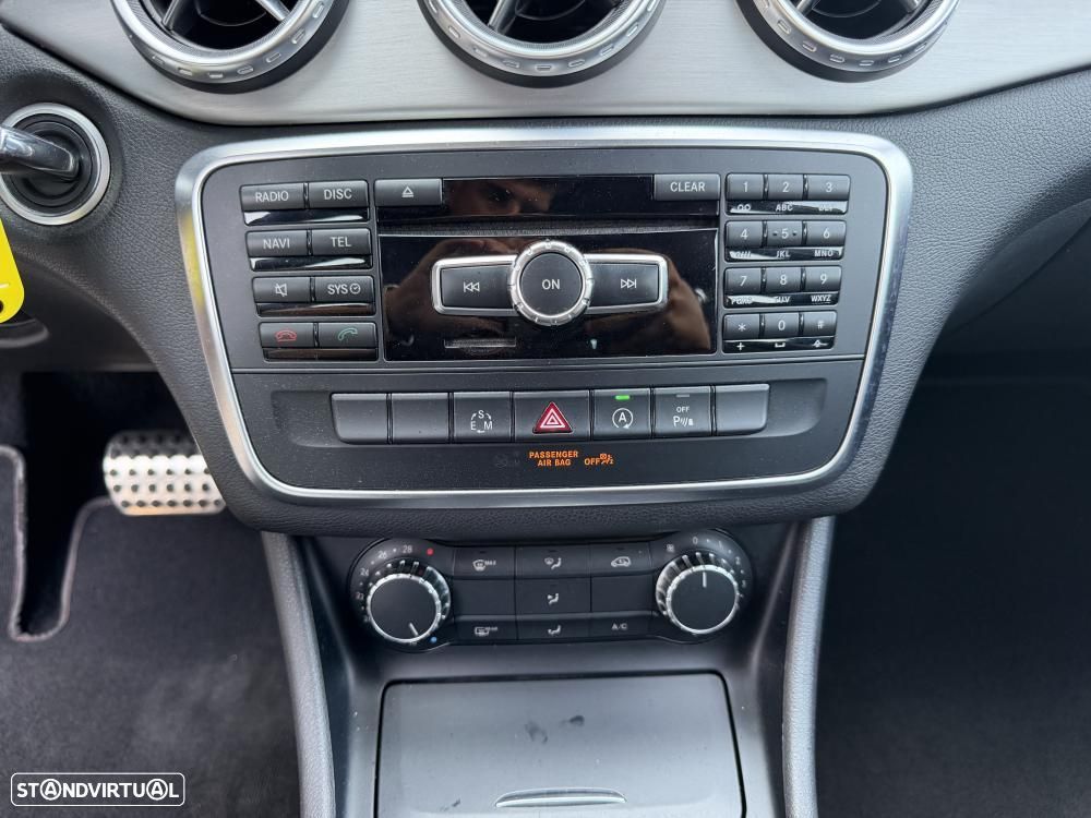 Mercedes-Benz GLA 180 d 7G-DCT AMG Line - 22