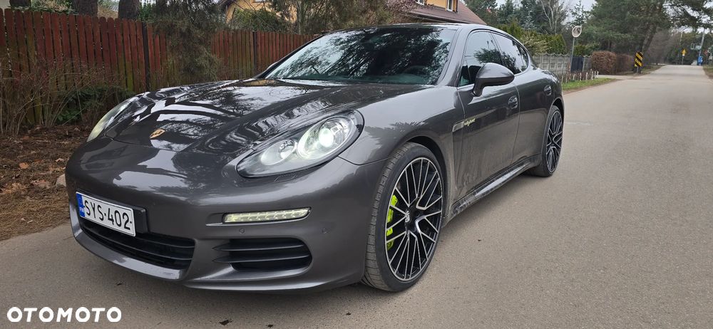 Porsche Panamera 4S PDK - 1