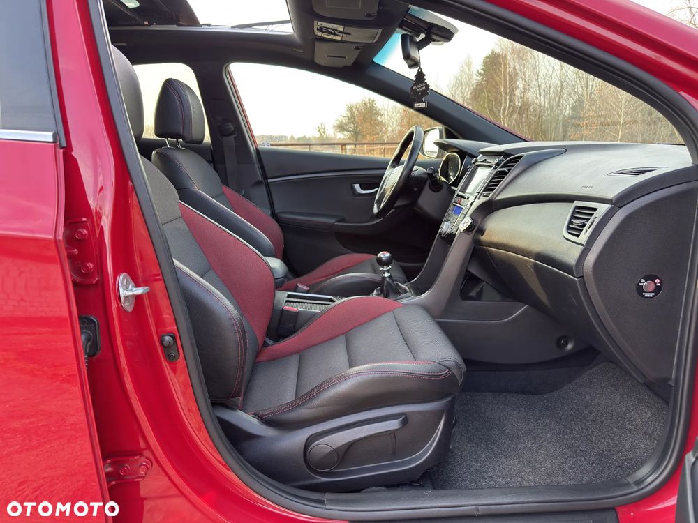 Hyundai i30 1.6 T GDI Turbo - 27