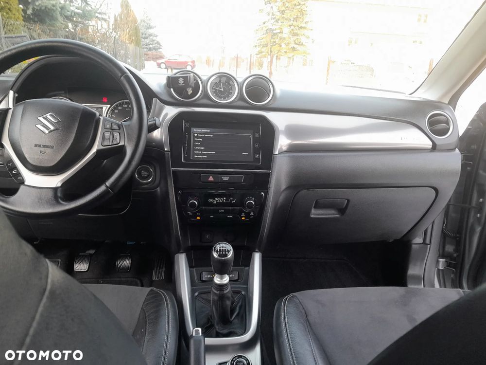 Suzuki Vitara 1.6 DDiS (4x4) Allgrip Comfort+ - 33