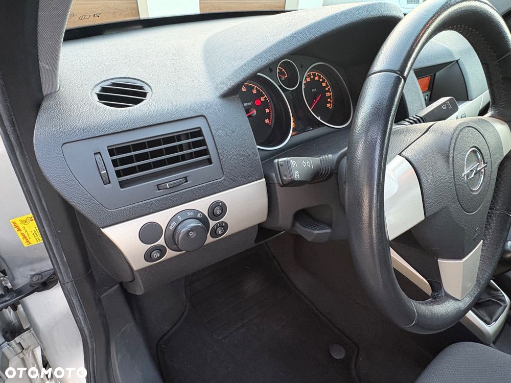 Opel Astra 1.4 Caravan Enjoy - 22