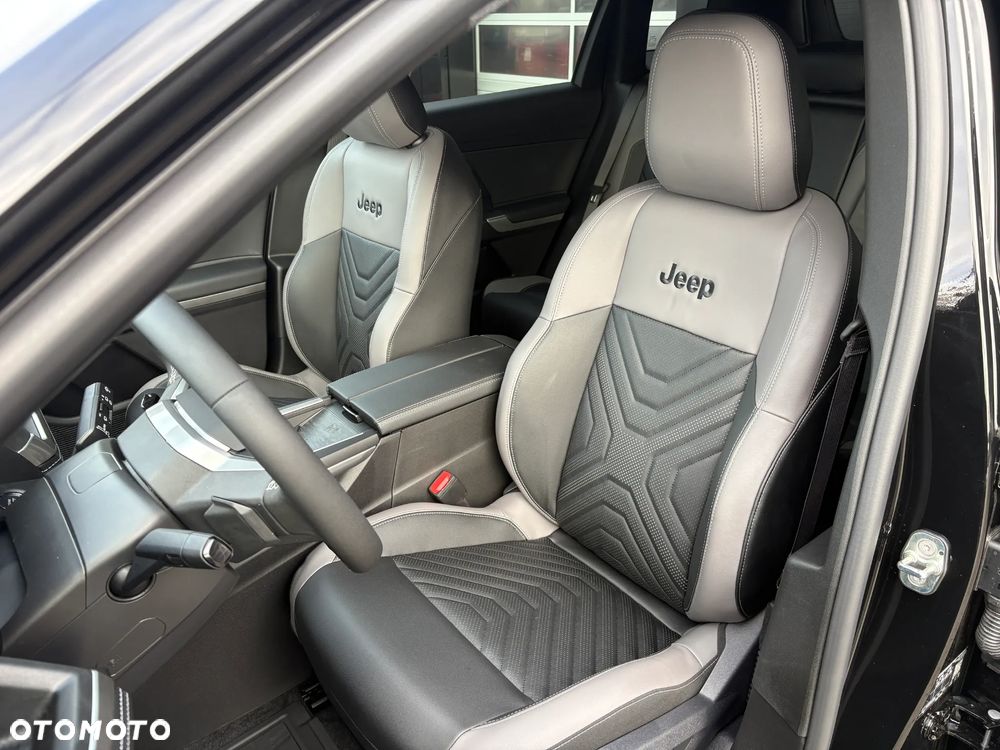 Jeep Compass 73.7kWh First Edition FWD - 12