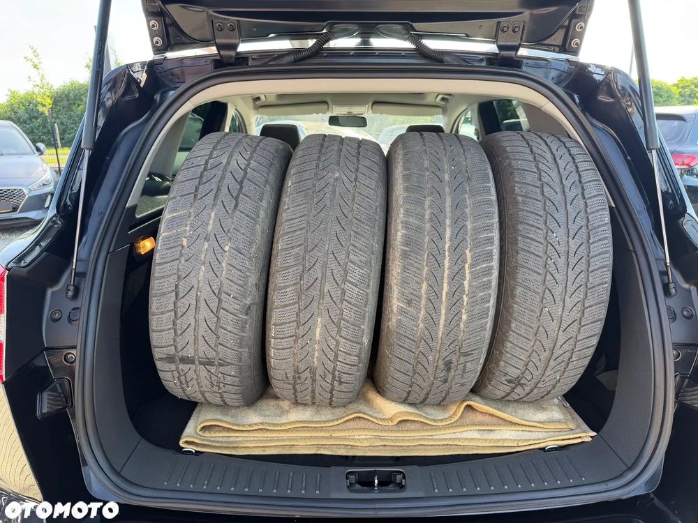 Ford Kuga 2.0 TDCi 2x4 Trend - 14