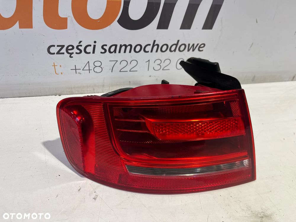 LAMPA LEWY TYŁ 8K5945095D AUDI A4 B8 SEDAN - 1