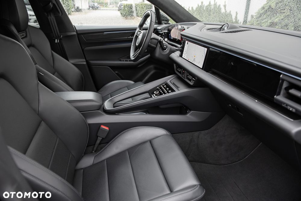Porsche Macan - 37