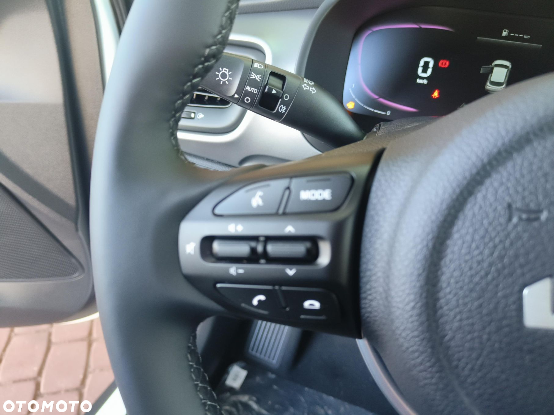 Kia Stonic 1.2 M - 11