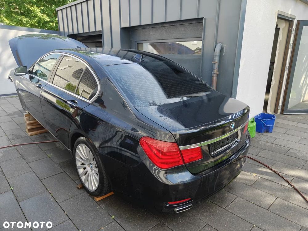 BMW Seria 7 740d xDrive - 9