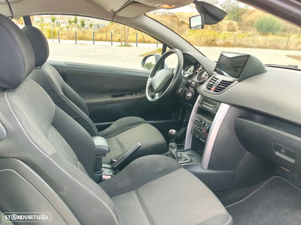 Peugeot 207 CC 1.6 16V - 14