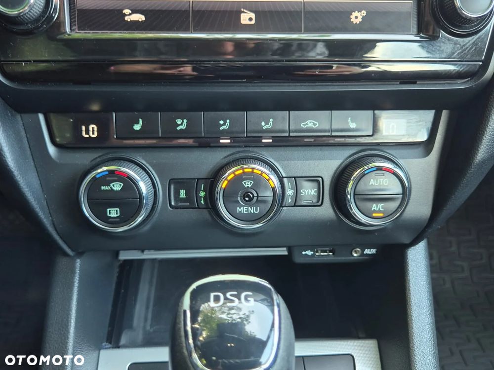 Skoda Octavia 2.0 TDI Ambition DSG - 35