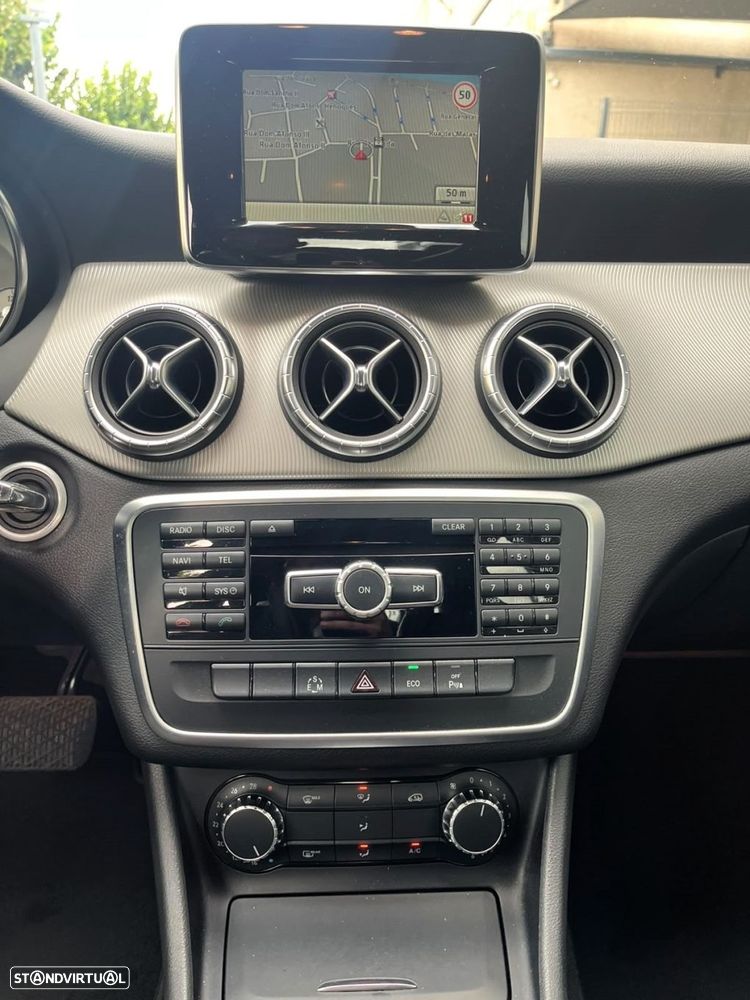 Mercedes-Benz CLA 180 CDI Urban Aut. - 17