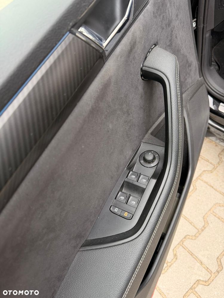 Skoda Superb 2.0 TDI SCR 4x4 Sportline DSG - 16