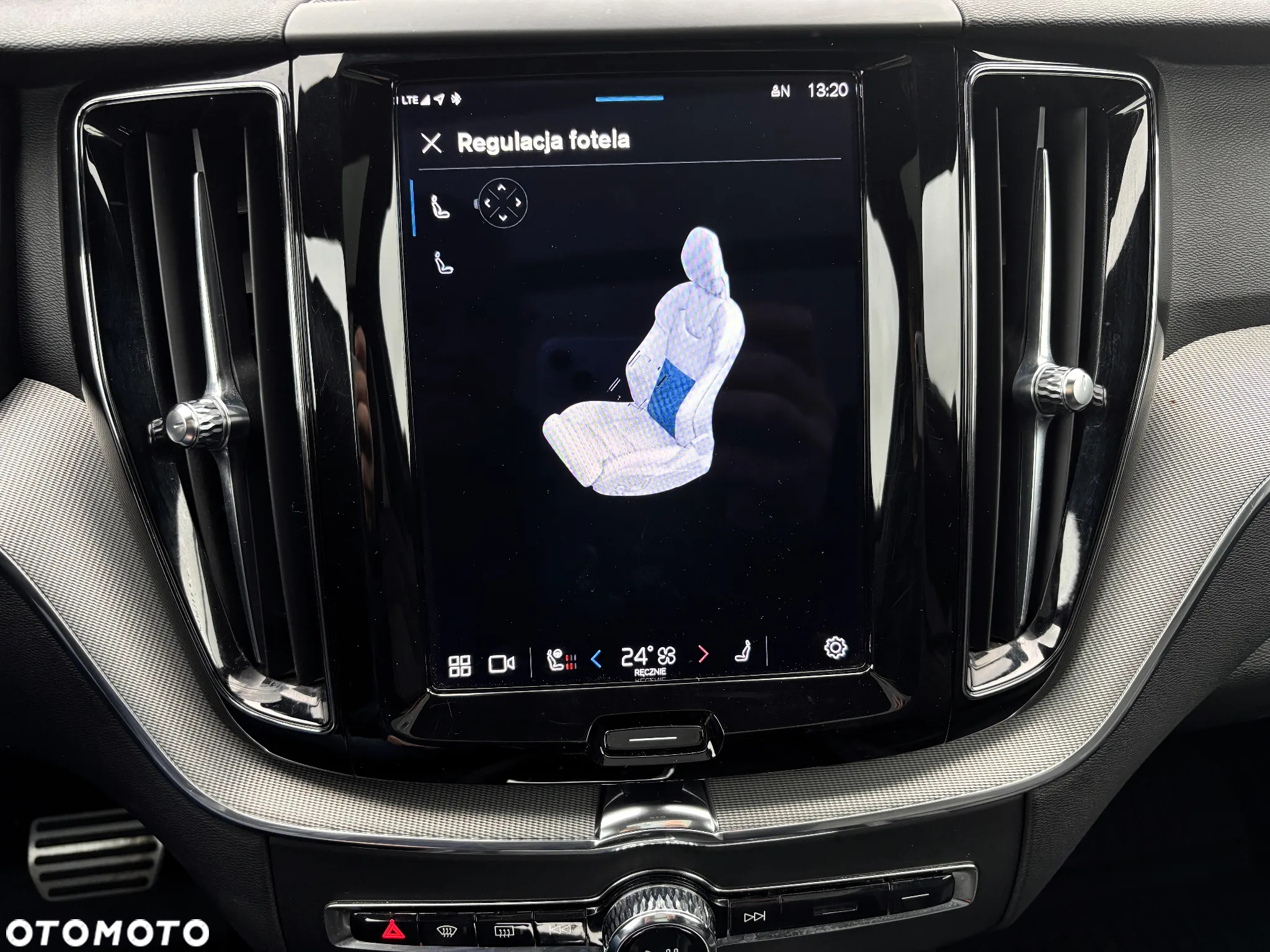 Volvo XC 60 - 30