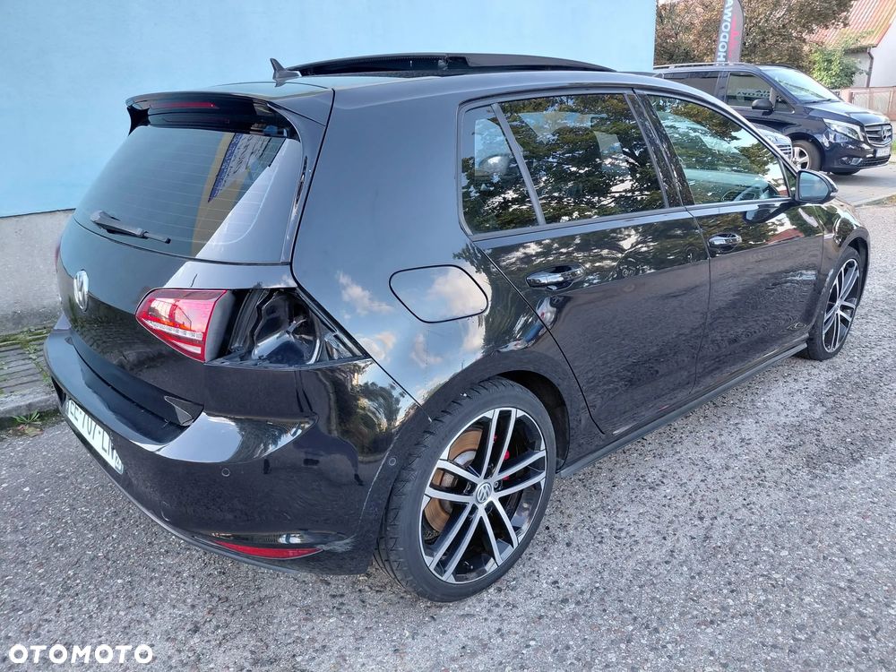 Volkswagen Golf - 15