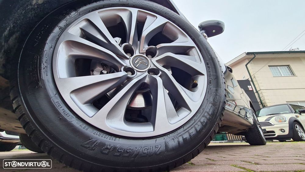 Citroën DS4 1.6 e-HDi So Chic ETG6 - 4