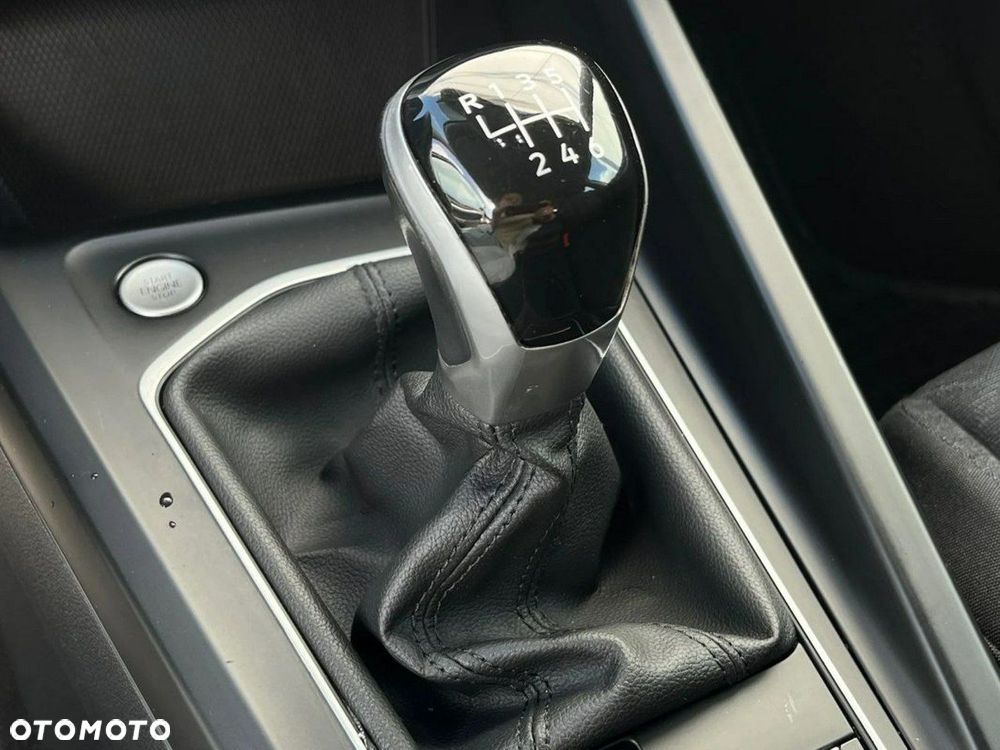 Volkswagen Golf VIII 1.5 TSI EVO Life - 22